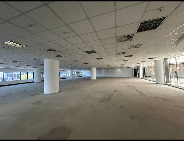 1,035M² OFFICE TO LET IN SANDTON CENTRAL
